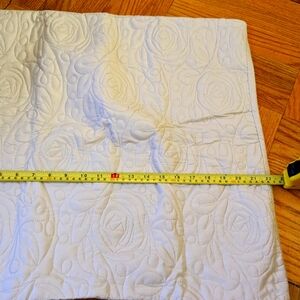 BRAND NEW throw cover pillow cases